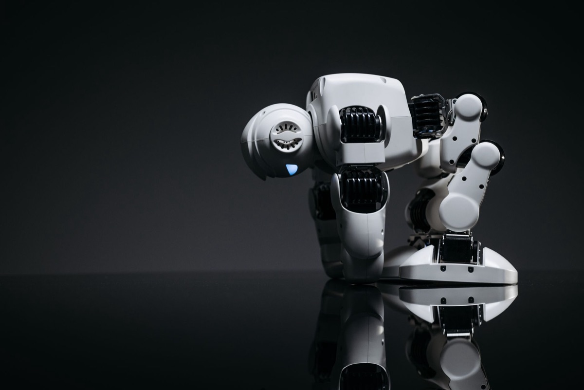  Bras robotique endommagé