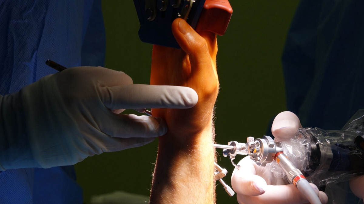 Surgical AI system in operating room